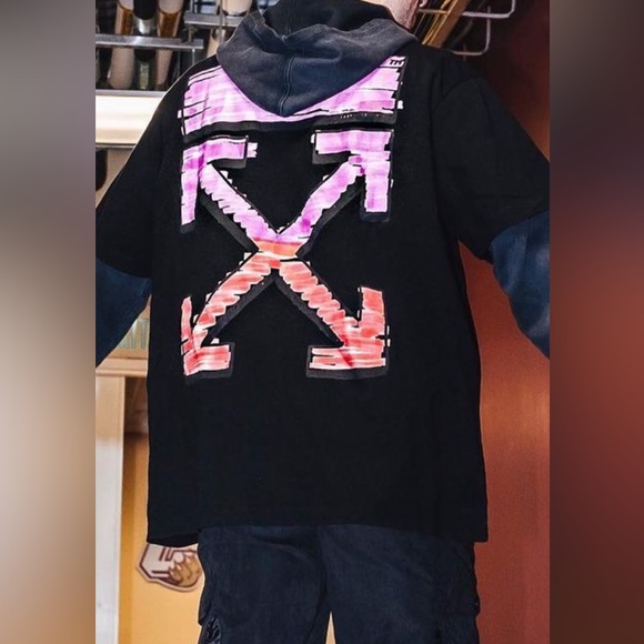 Off-white T-Shirt